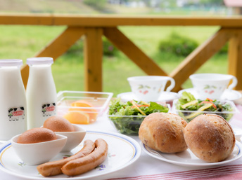 朝食